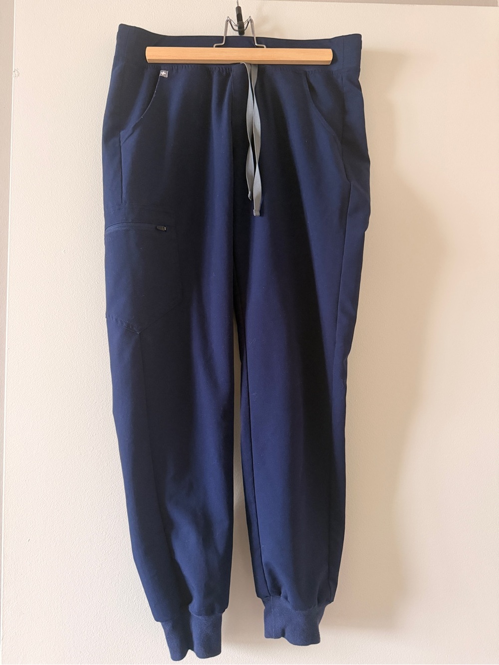 FIGS WOMEN's  Navy Cargo Jogger Pants with Drawstring